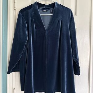 Lands’ End Blue Velvet V Neck Blouse Size 1X  Velour Holiday Stretchy